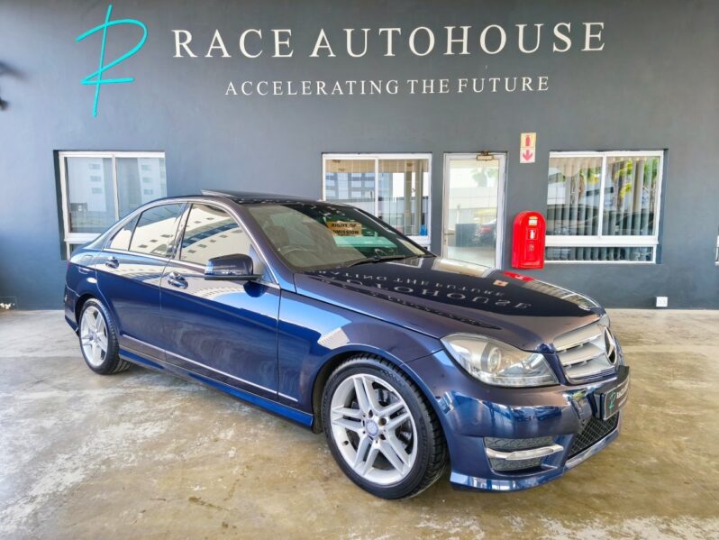 2012 Mercedes-Benz photo